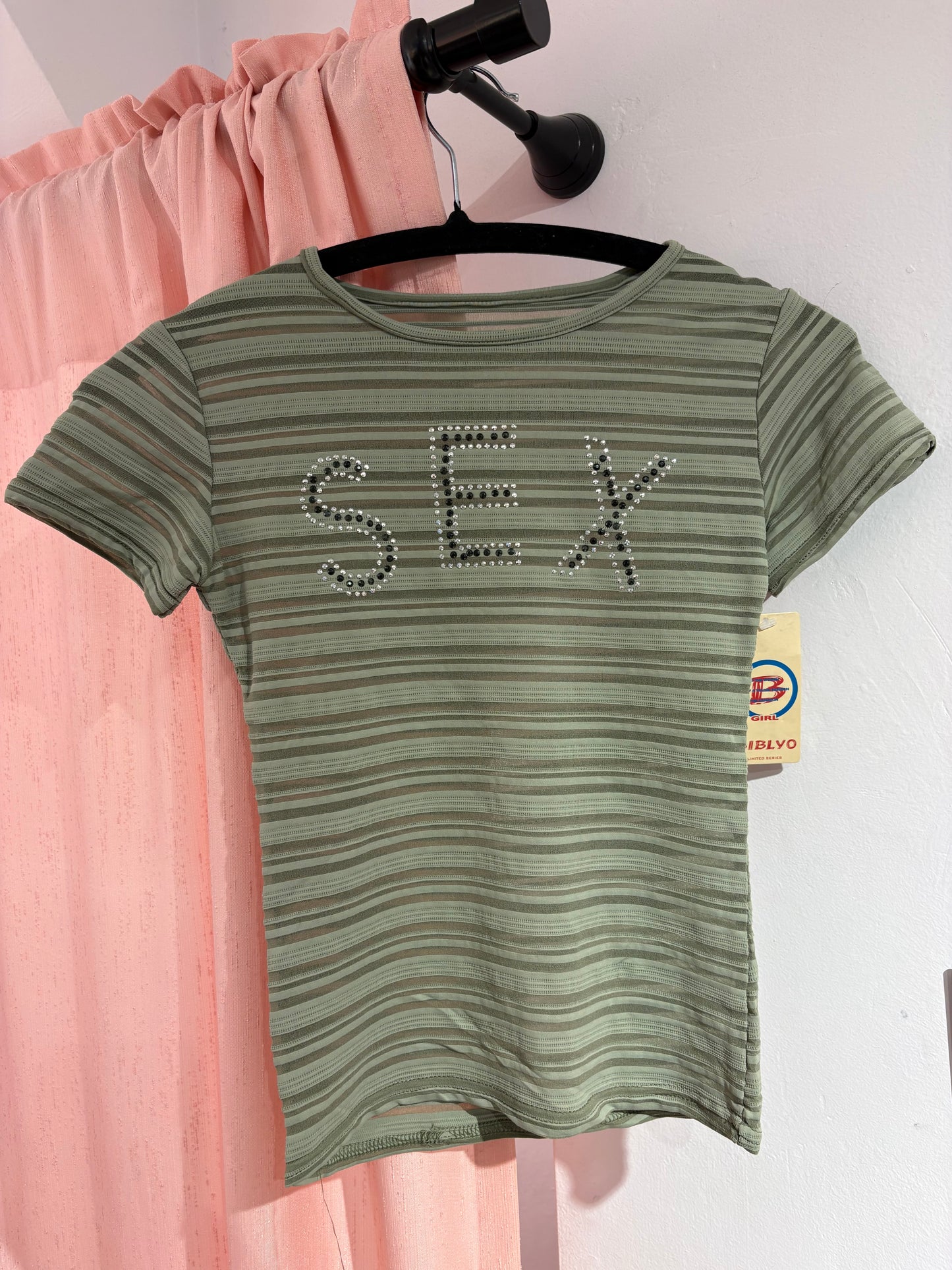 Edgy mesh graphic tee (One Size)