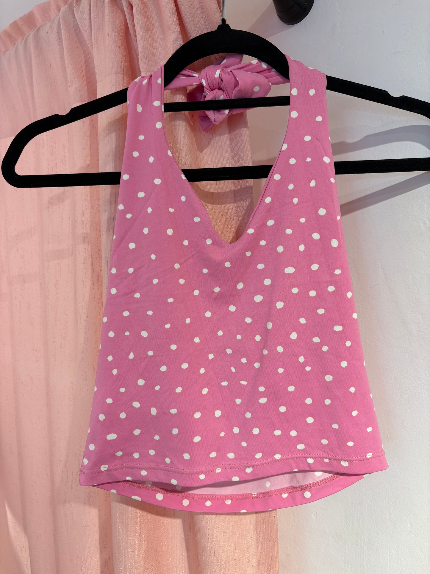 Super cute v-neck polka dot top (One Size)