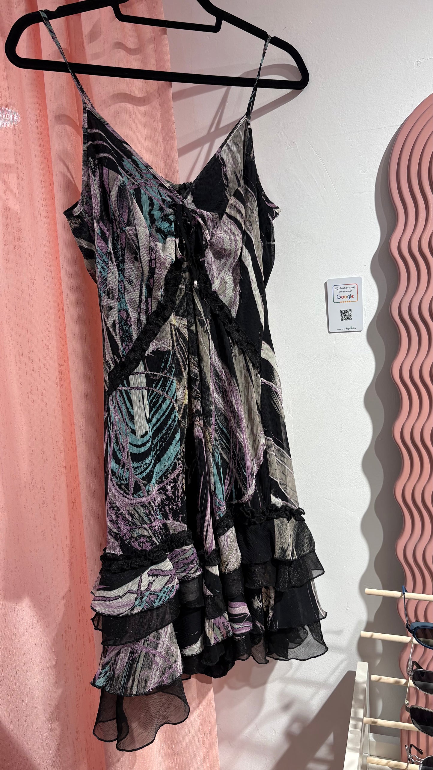 Beautiful mesh colourful dress with ruffled hem (M/L)