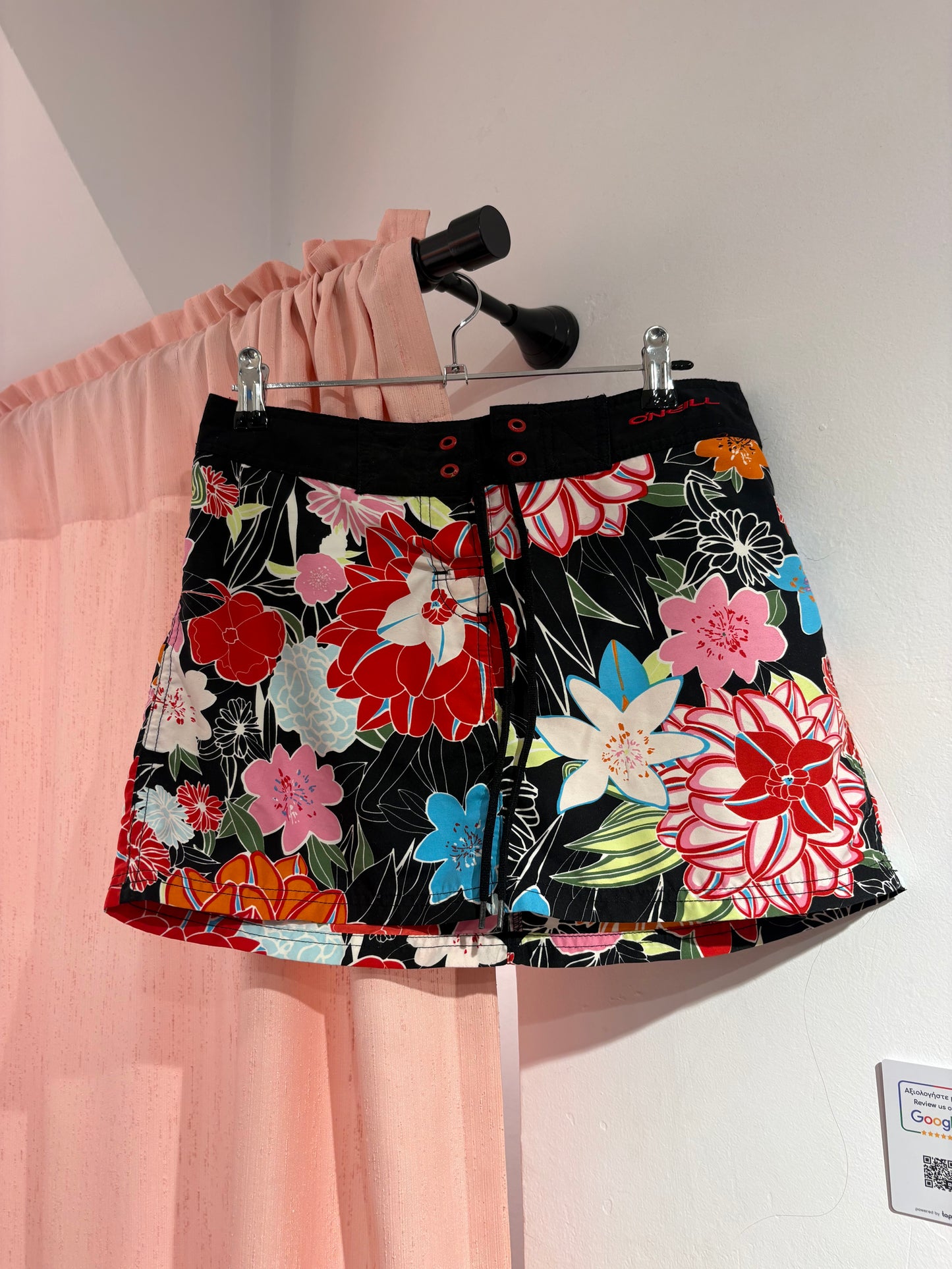 Surf girl O'Neill skirt (M)
