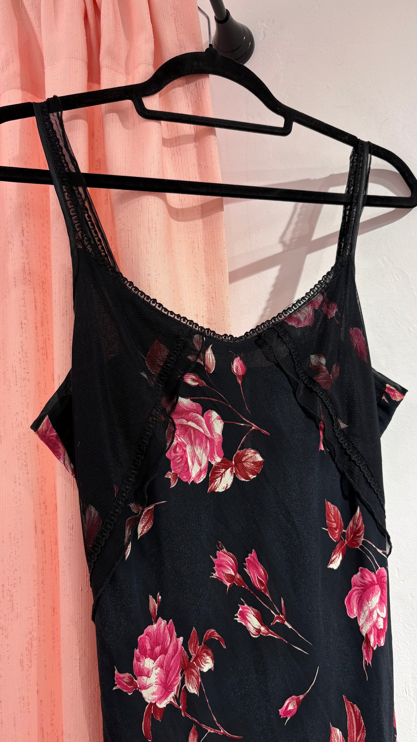 Beautiful midi floral dress 100% rayon (M)