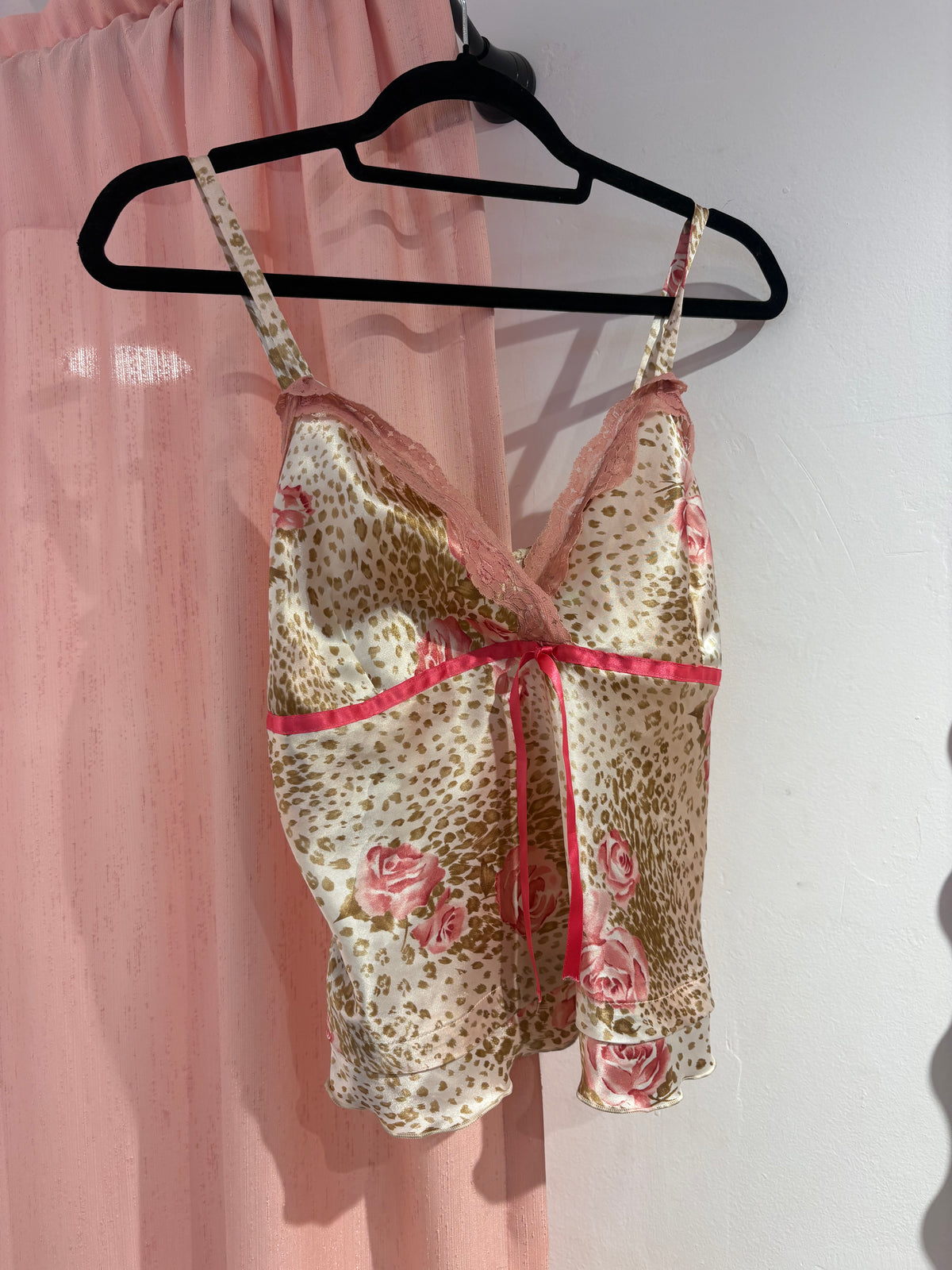 Super cute cami top (M-L)