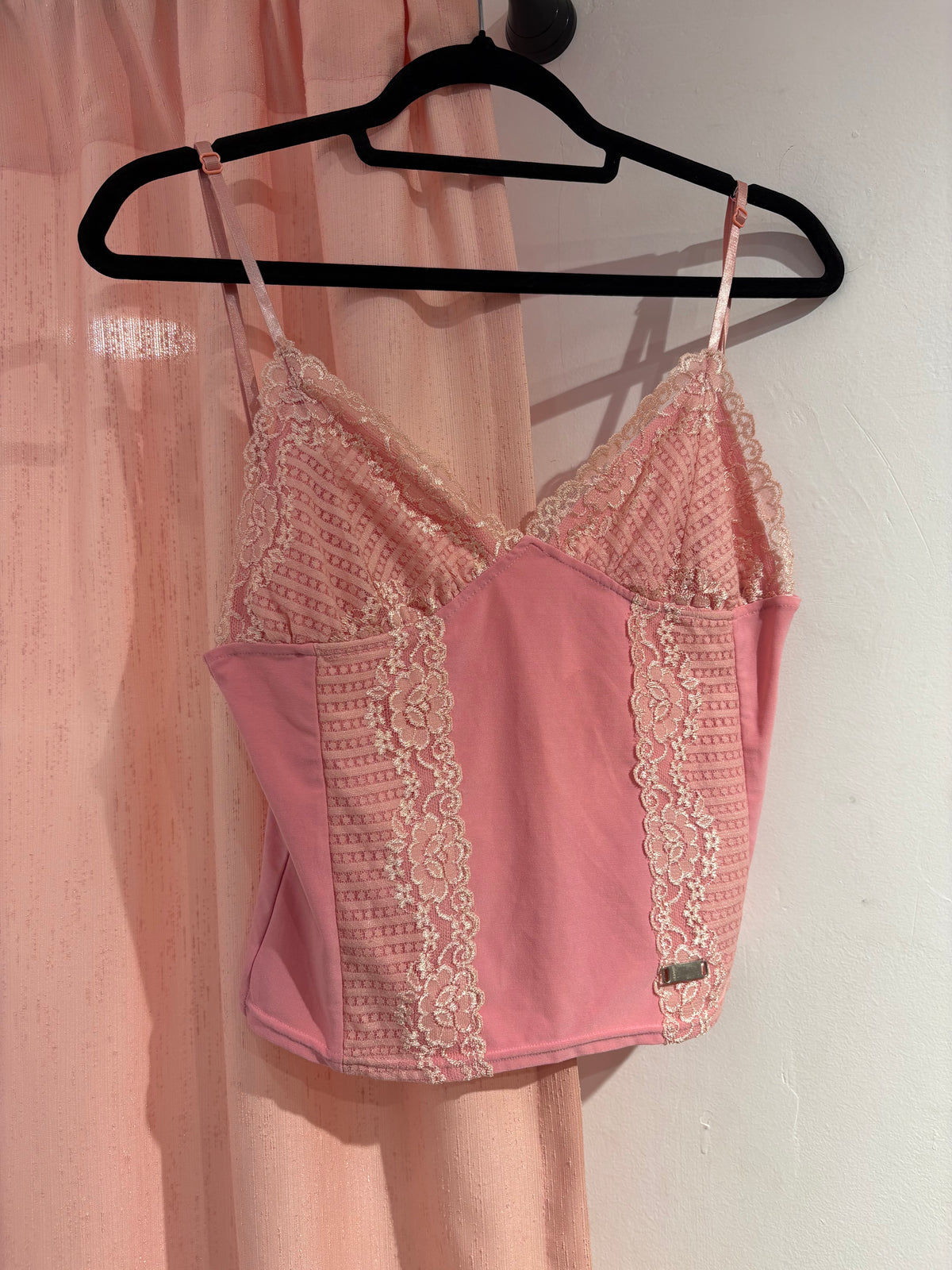 Pink cami top with laced details (Fits M-L)