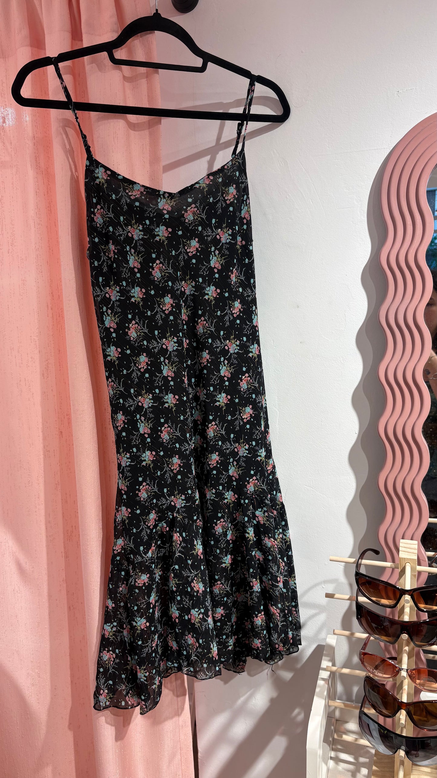 Cute midi floral dress (M)