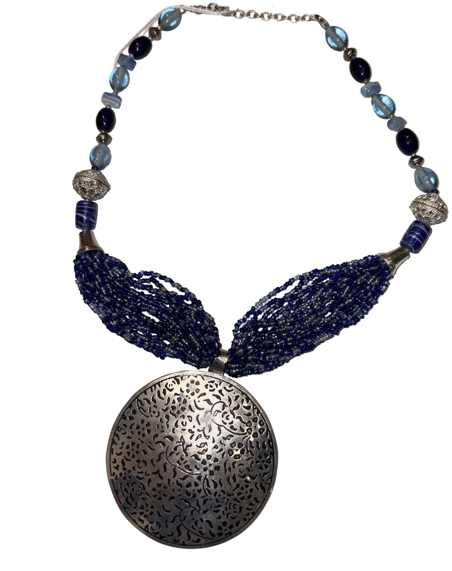 Vintage blue necklace with large silver pendant (Deadstock)