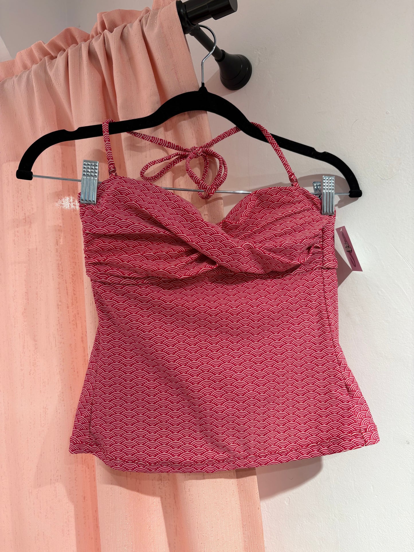 Cute GAP swimwear top (XS)