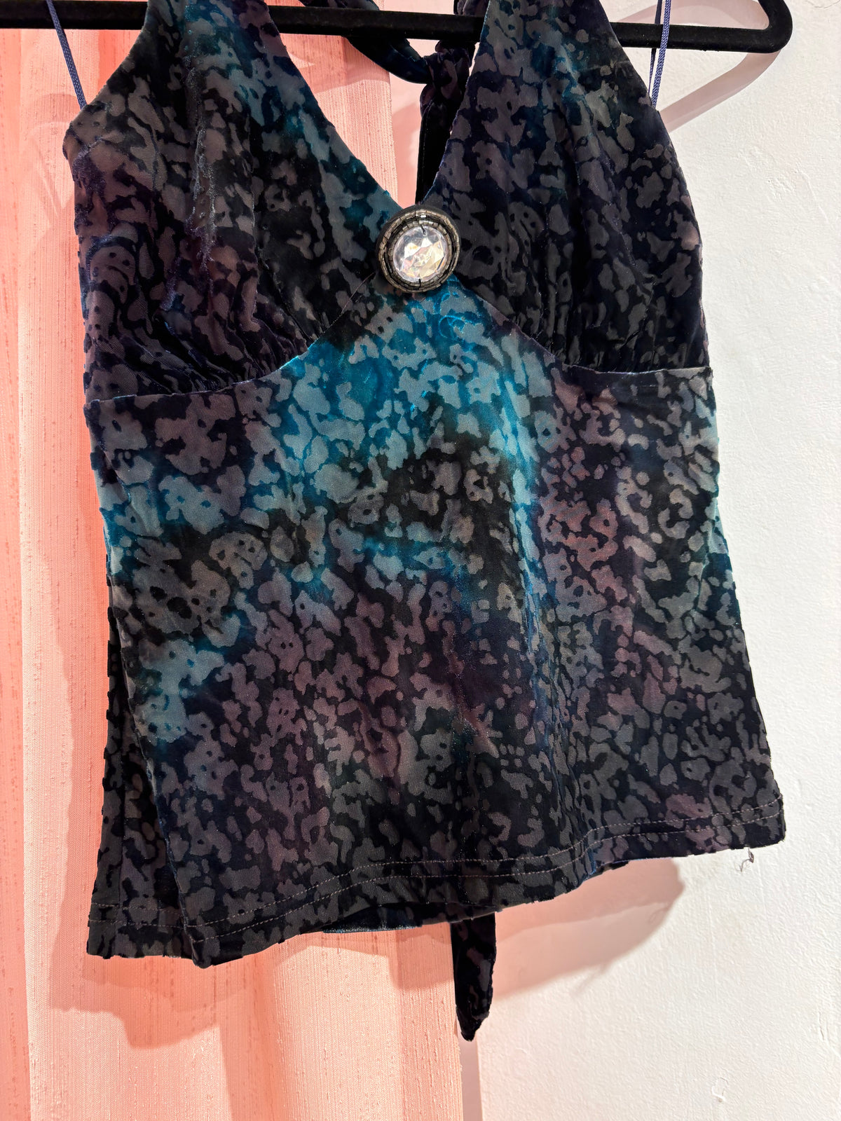 Gorgeous Positive velvet-like top with incredible colours (S/M)