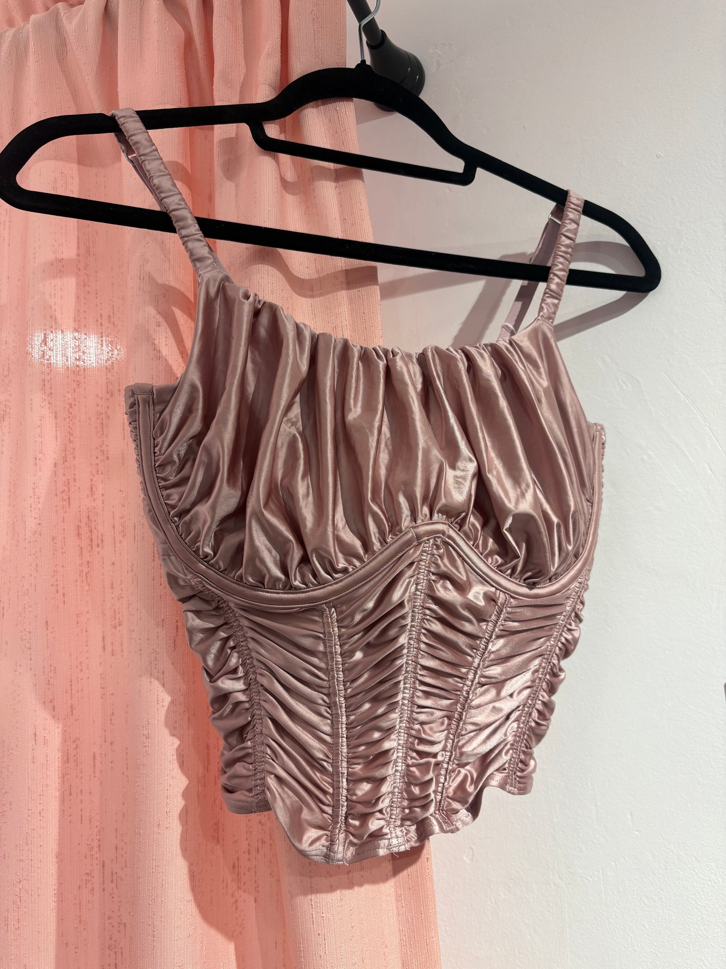 Corset-like pink top (S / Curvy)