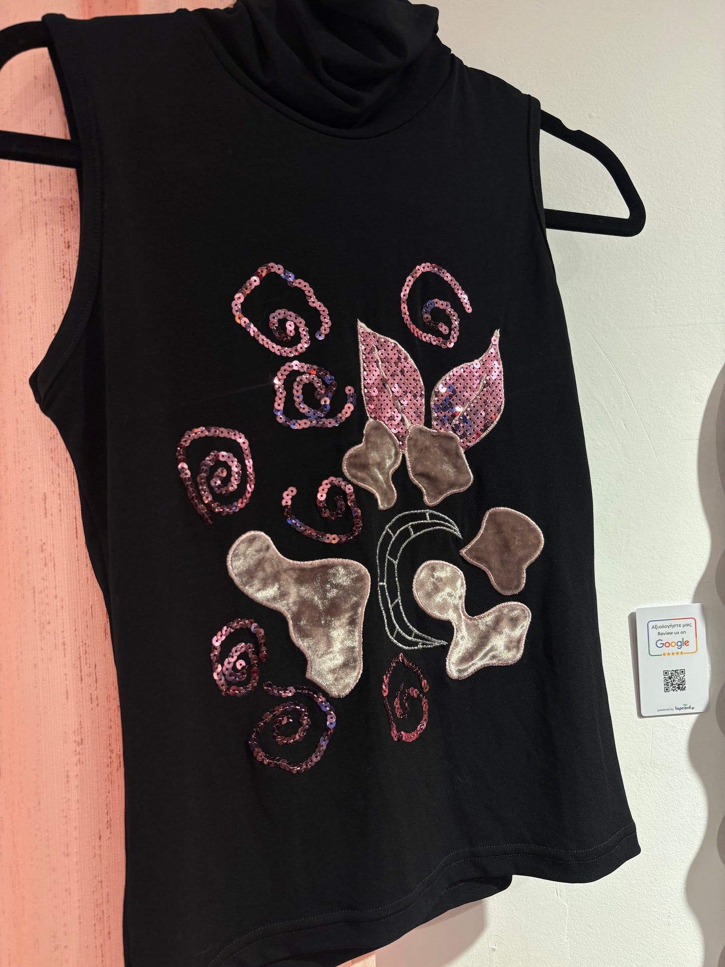 Turtle neck top with sequin details (M)