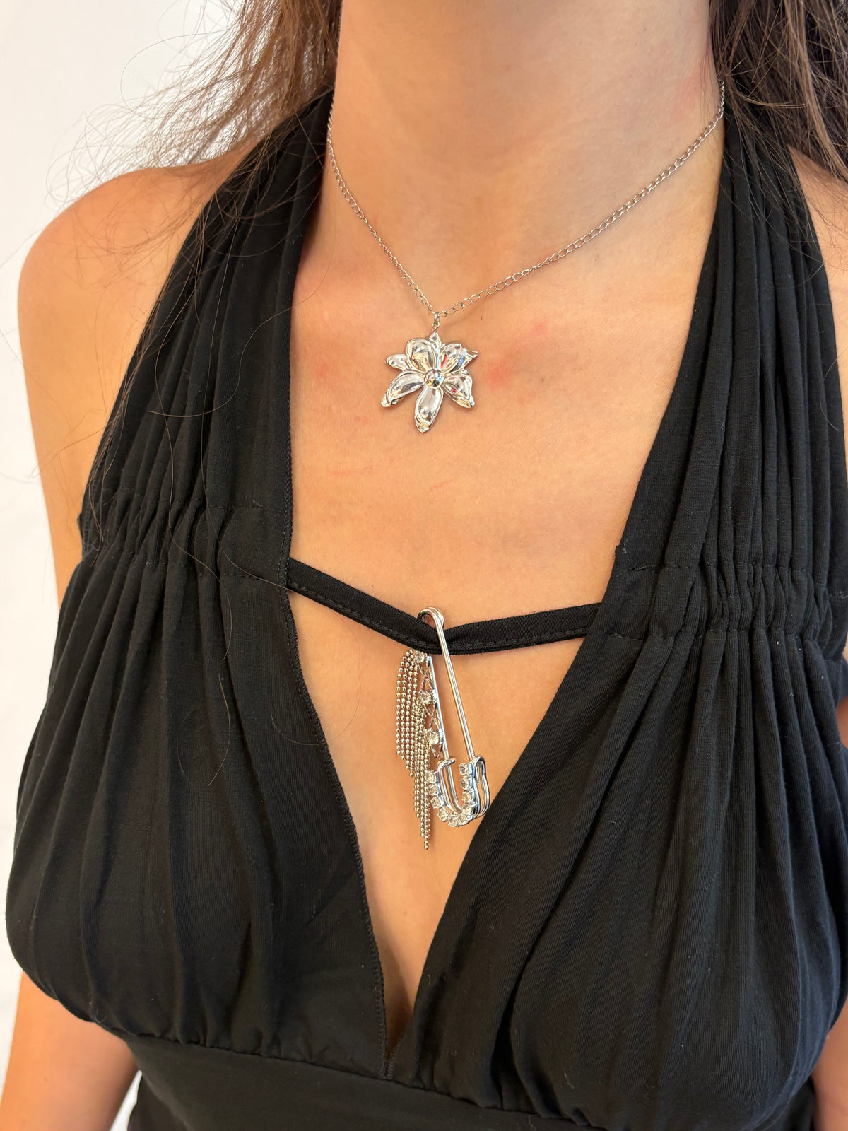 Stainless steel small flower necklace