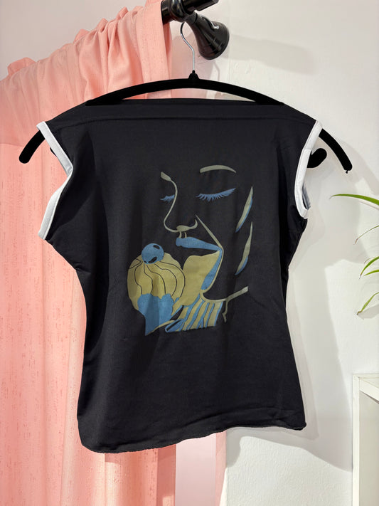 Super cute true y2k top (S)