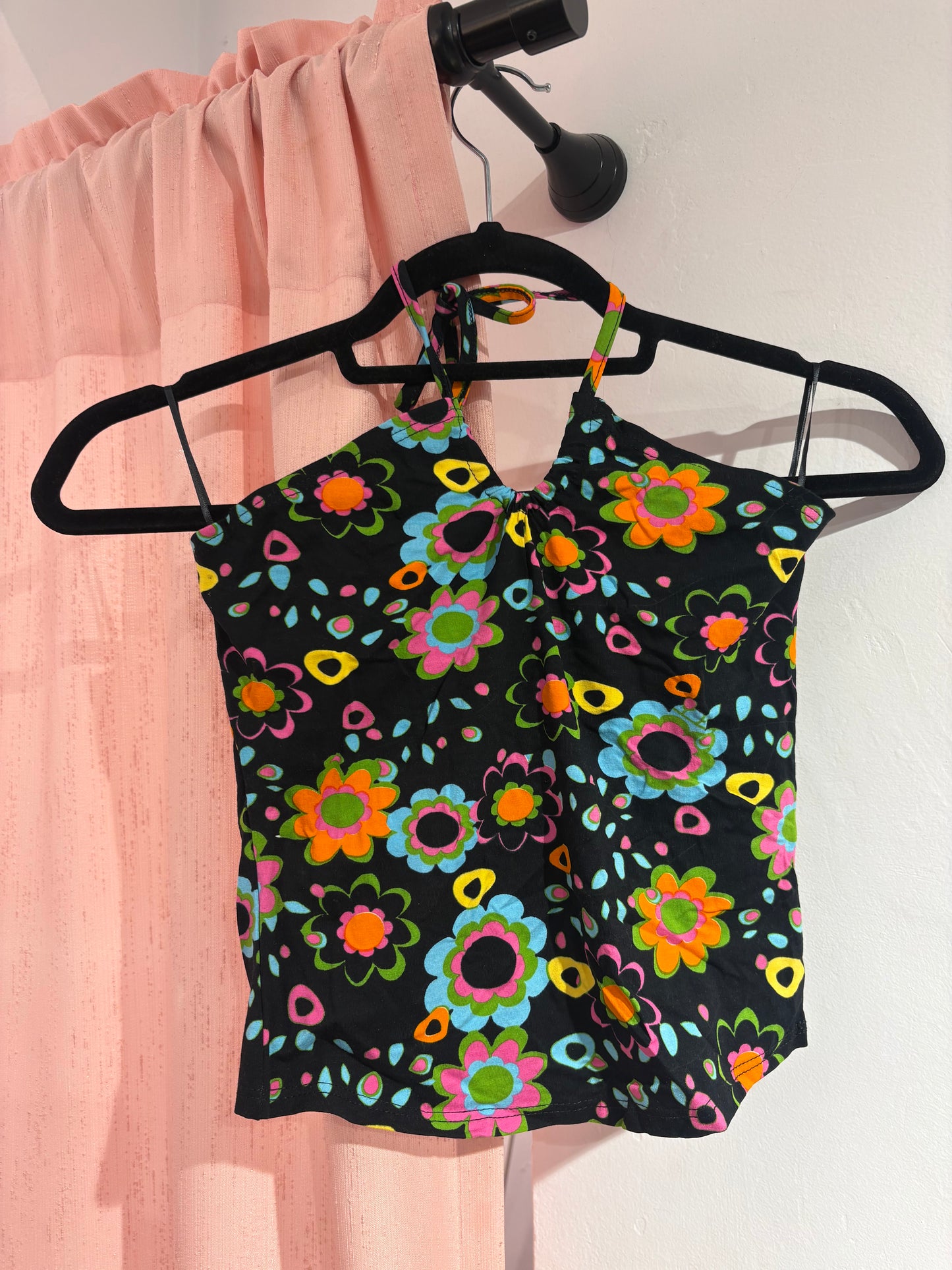 Super-cute true y2k halter top (One Size)