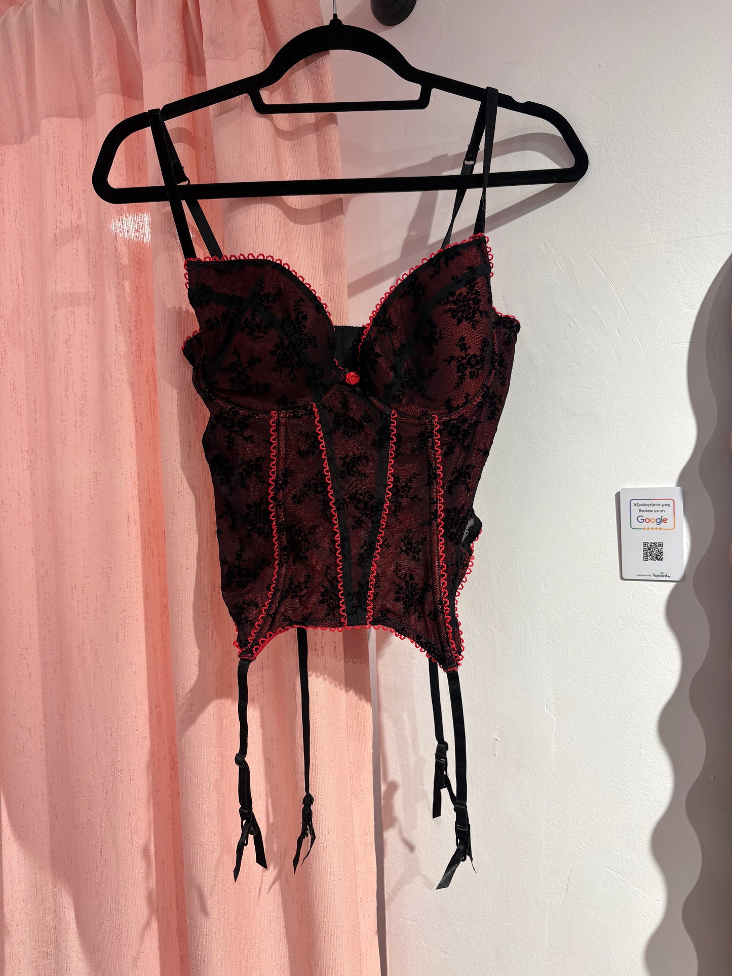 Pretty black corset with black velvet details and red elements (80C)