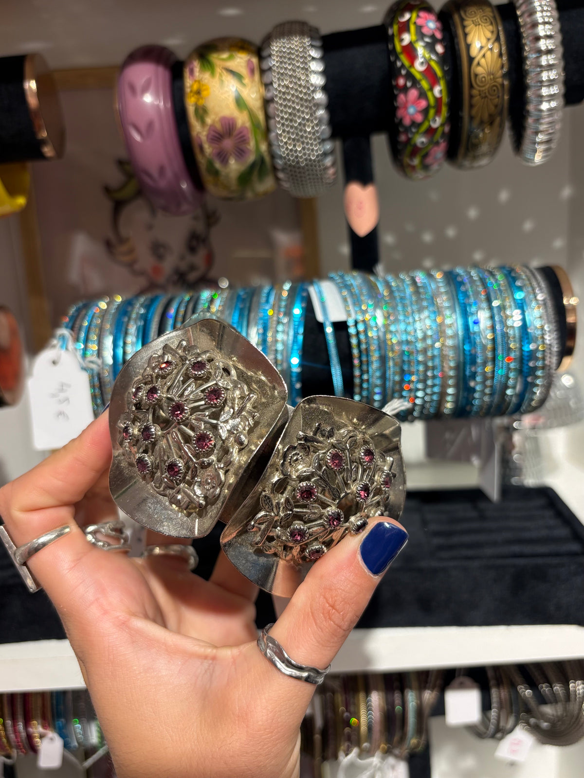 Incredible vintage bangle with purple stones