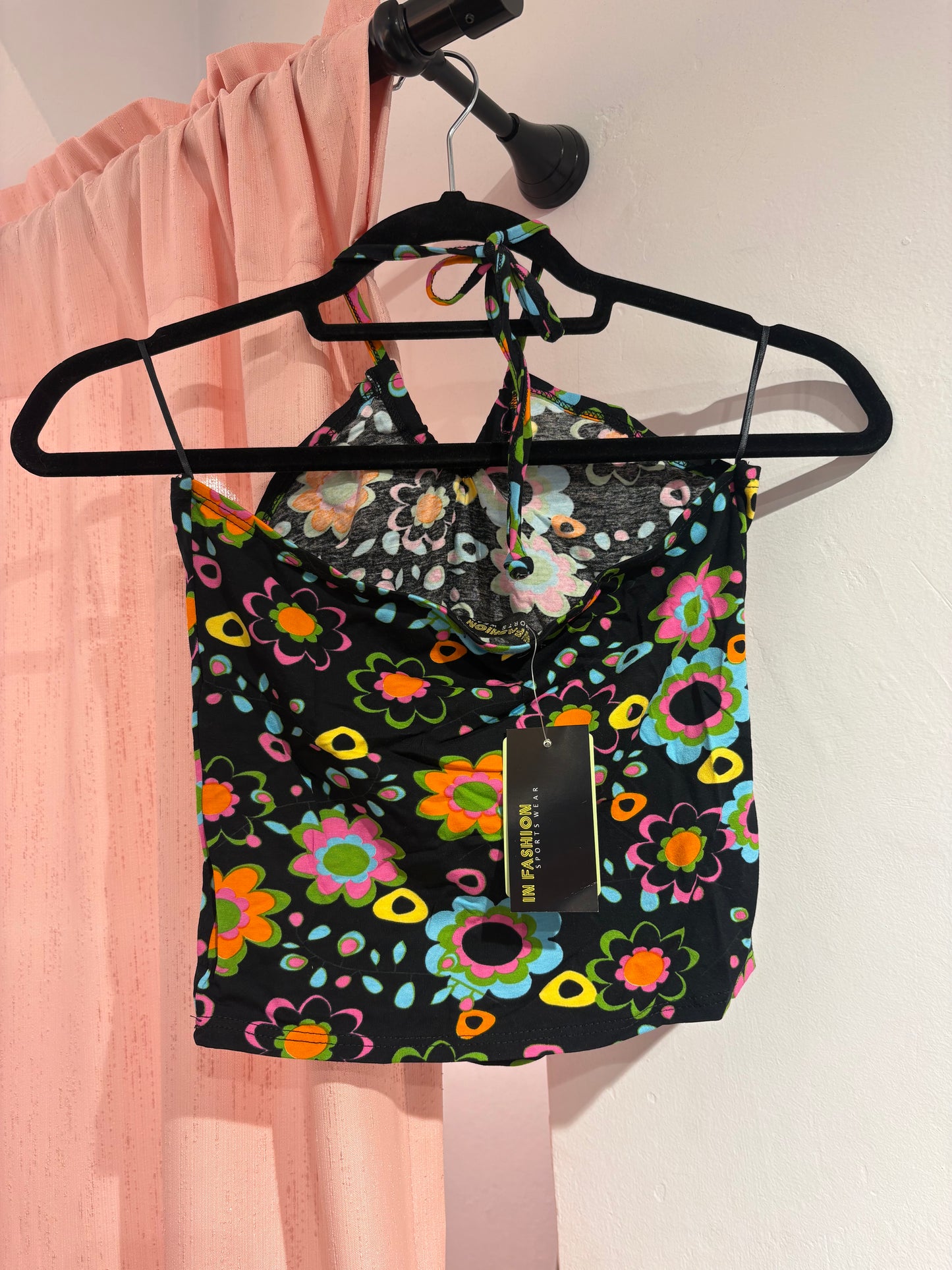 Super-cute true y2k halter top (One Size)
