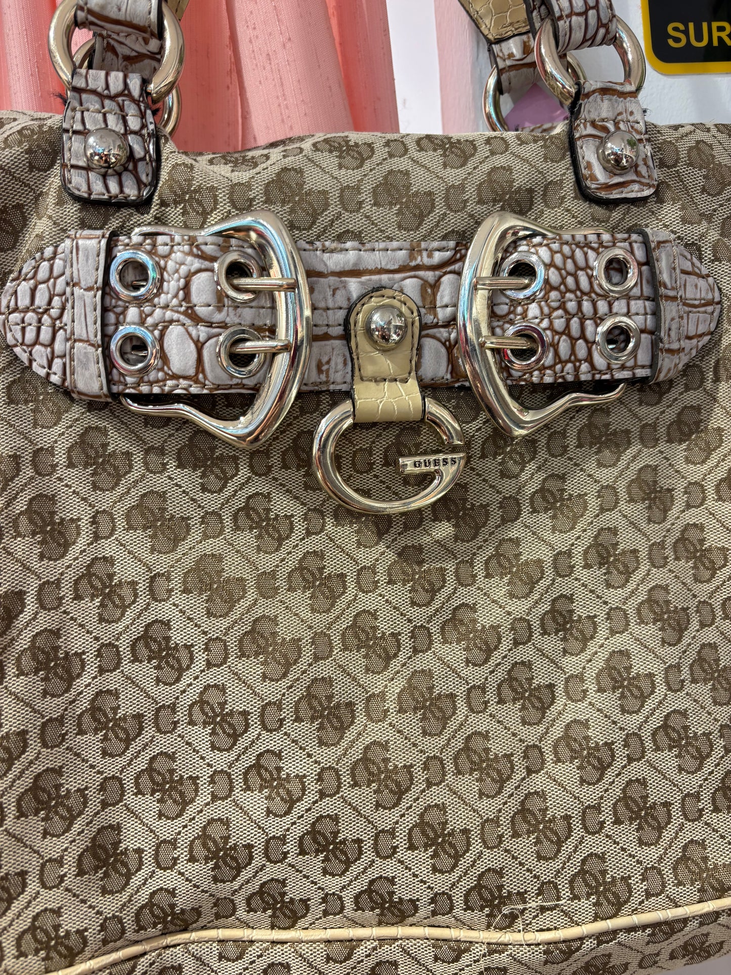 Incredible vintage Guess bag