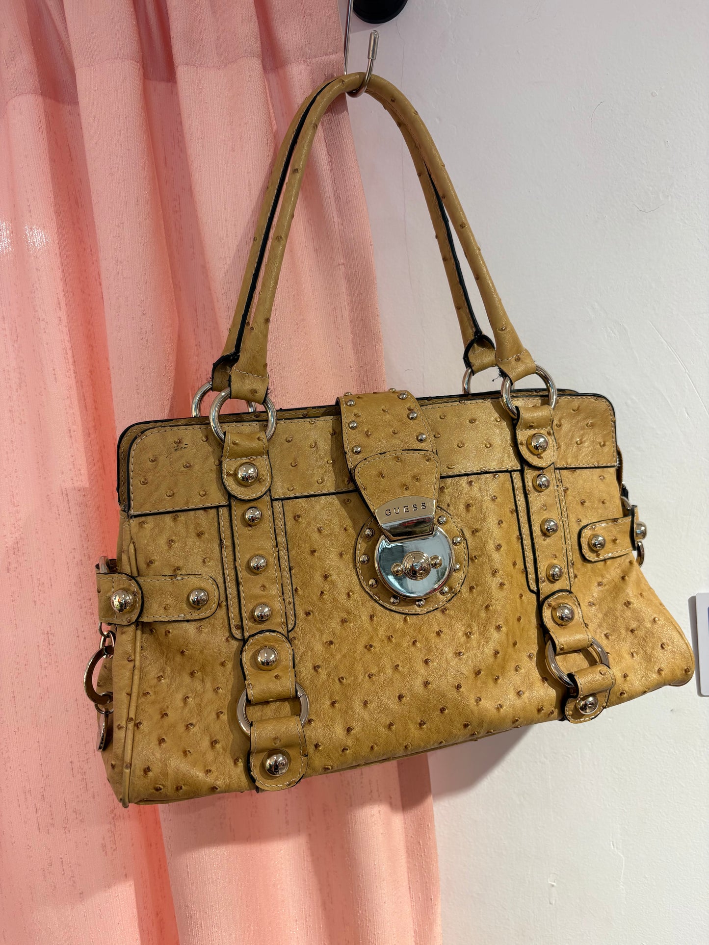 Incredible vintage Guess bag