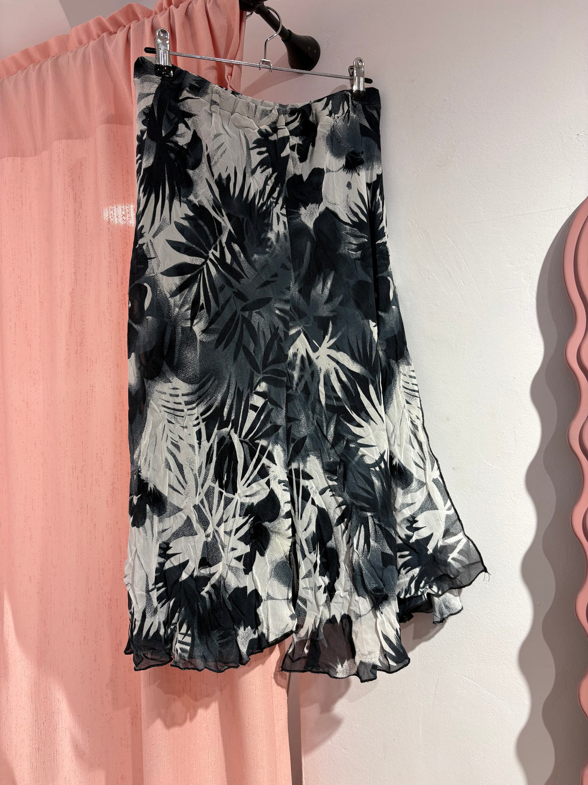 Floral midi skirt (M)