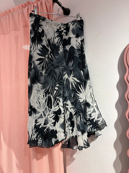 Floral midi skirt (M)