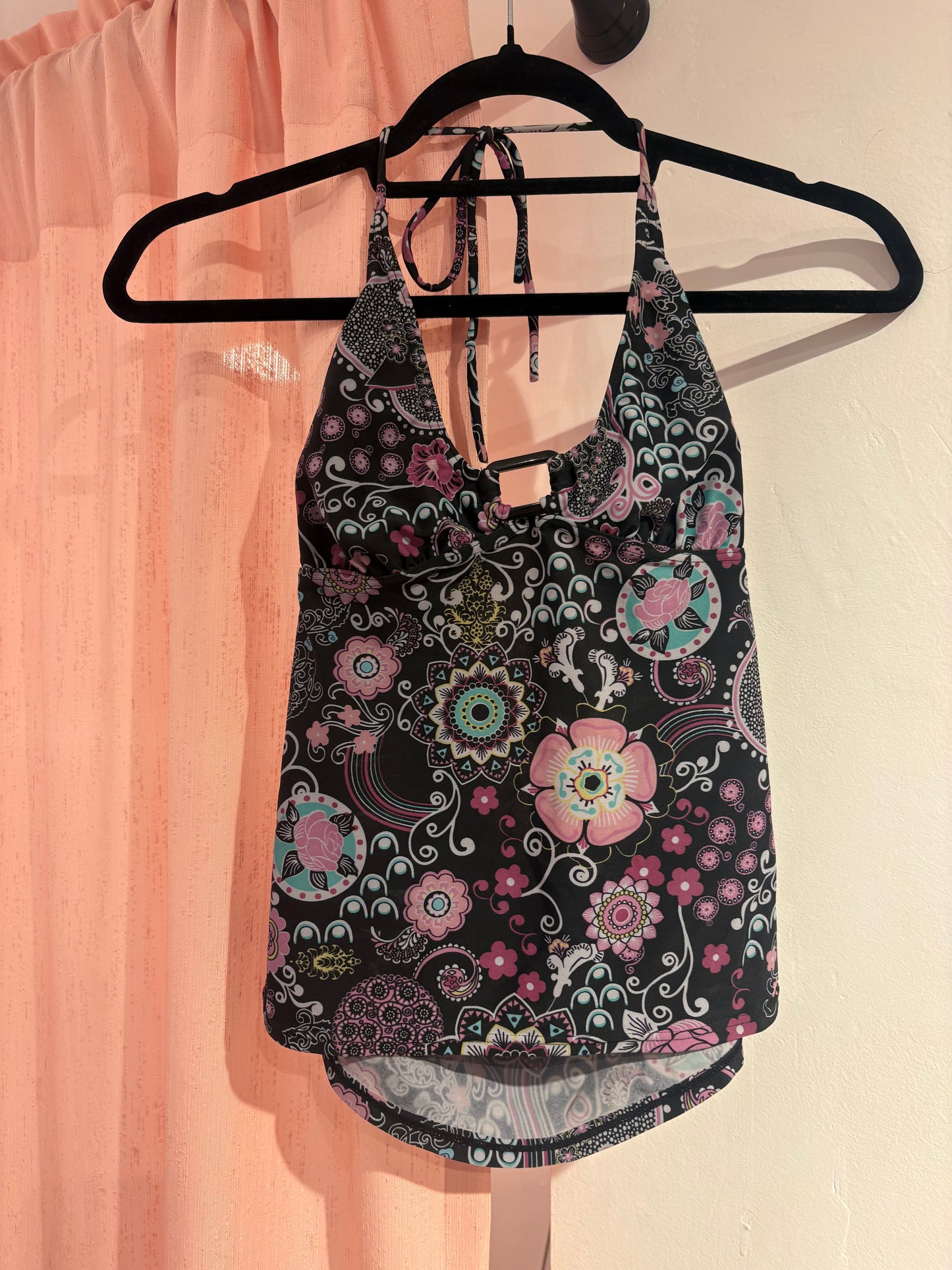 Cute floral halterneck top (L)
