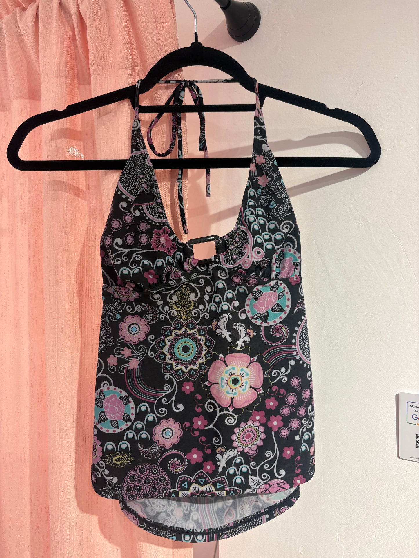 Cute floral halterneck top (L)