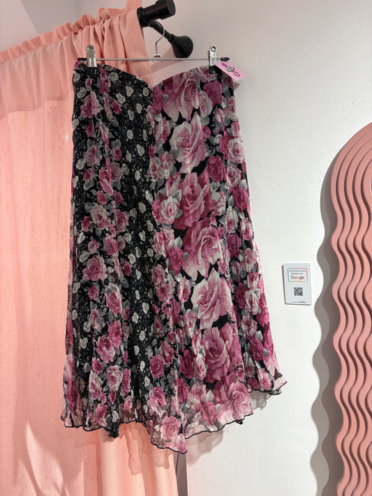 Super cute midi floral skirt (M)