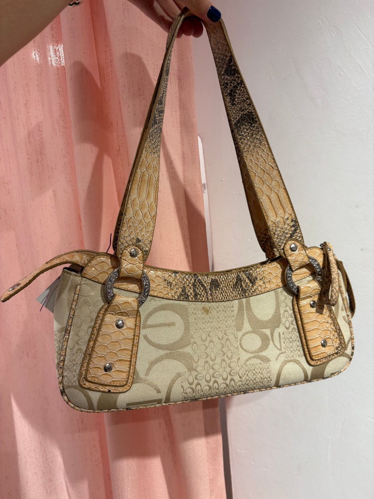 Super cute vintage bag