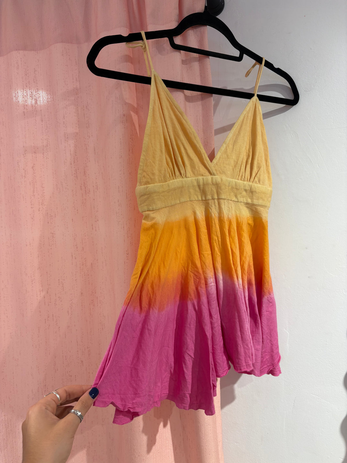 Sunset colors pretty tank top (M)