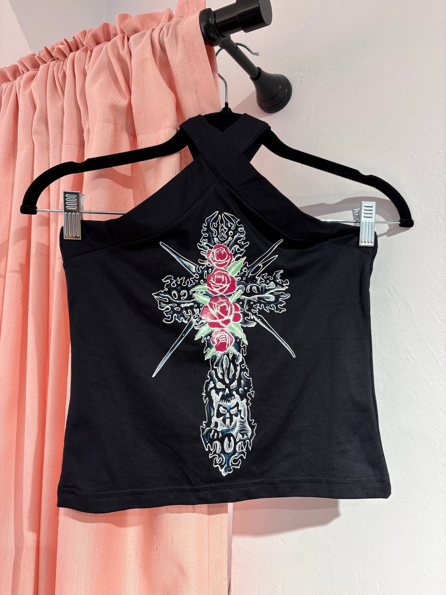 Incredible halterneck top with a crossed strap neckline (S)