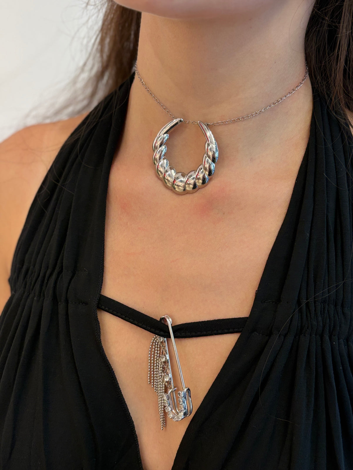 Stainless steel chunky chocker