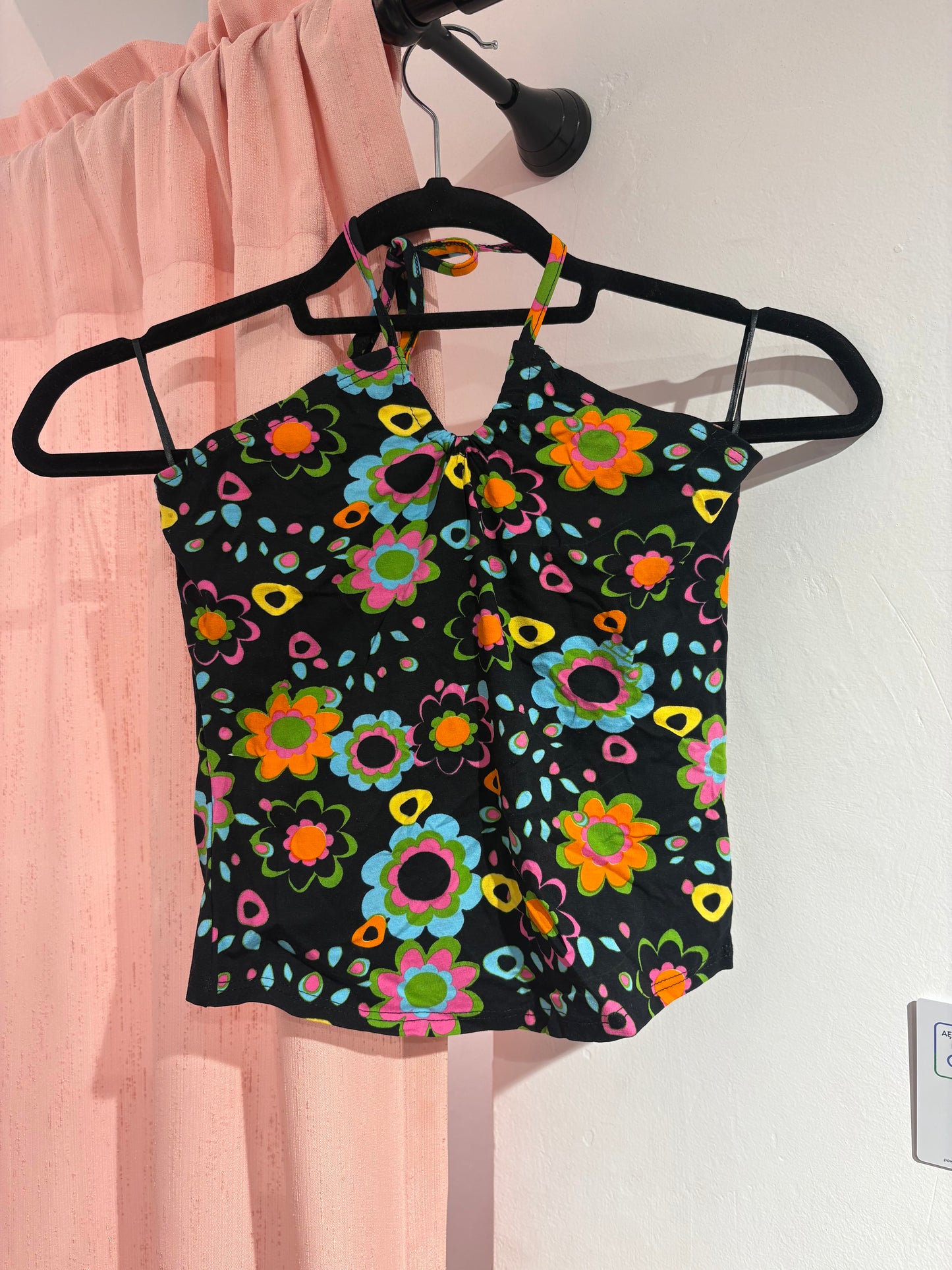 Super-cute true y2k halter top (One Size)
