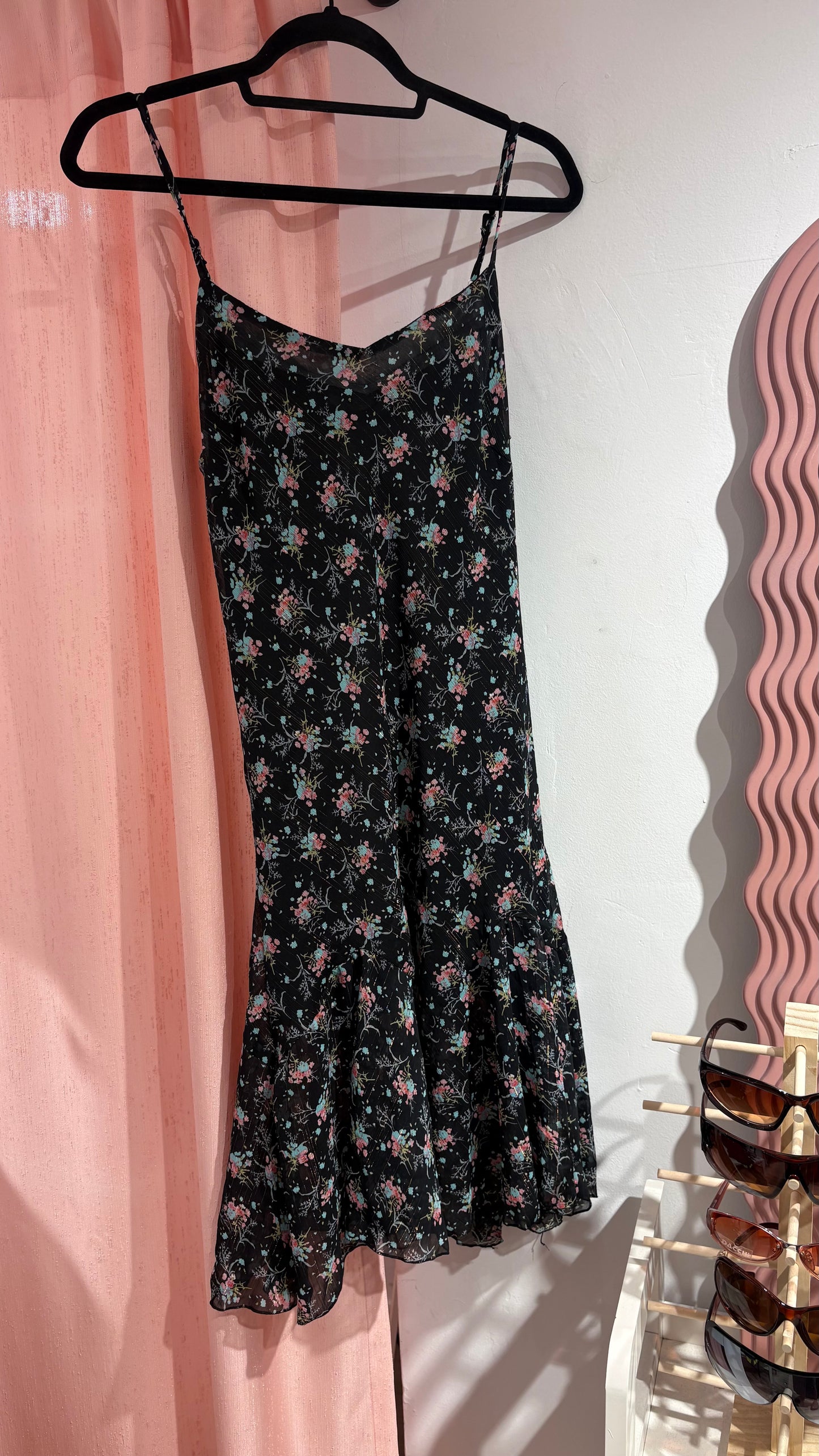 Cute midi floral dress (M)