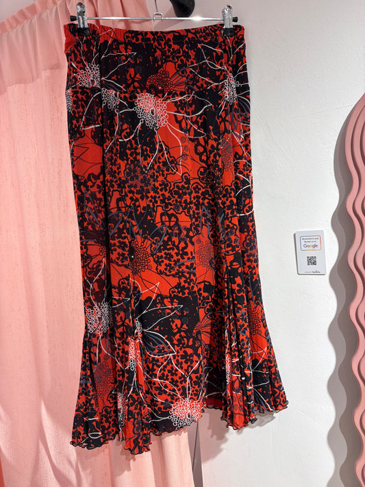 Midi red floral skirt (M/L)