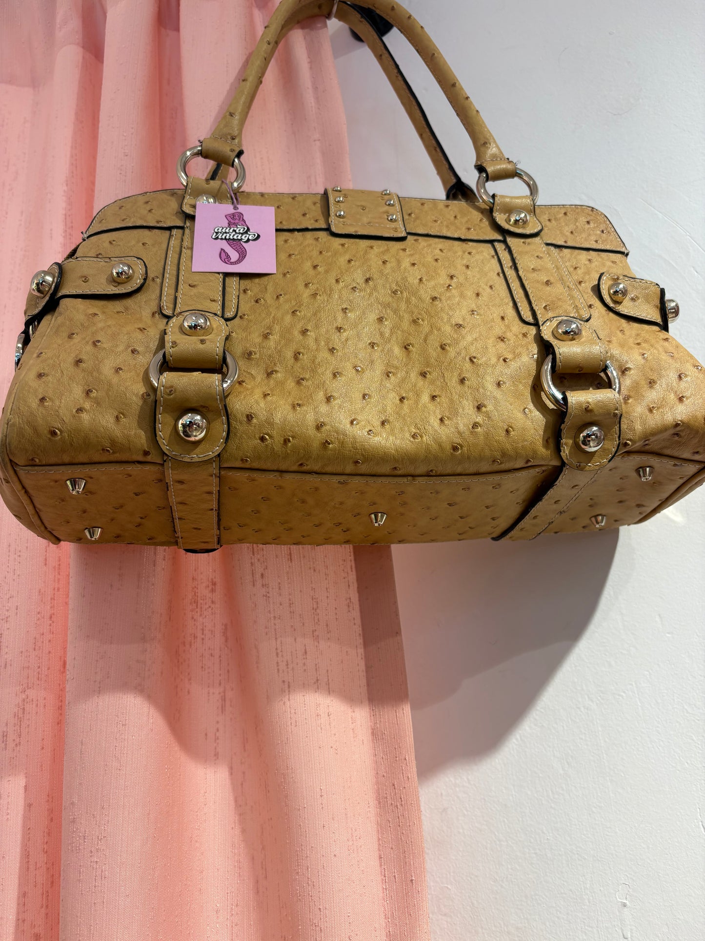 Incredible vintage Guess bag