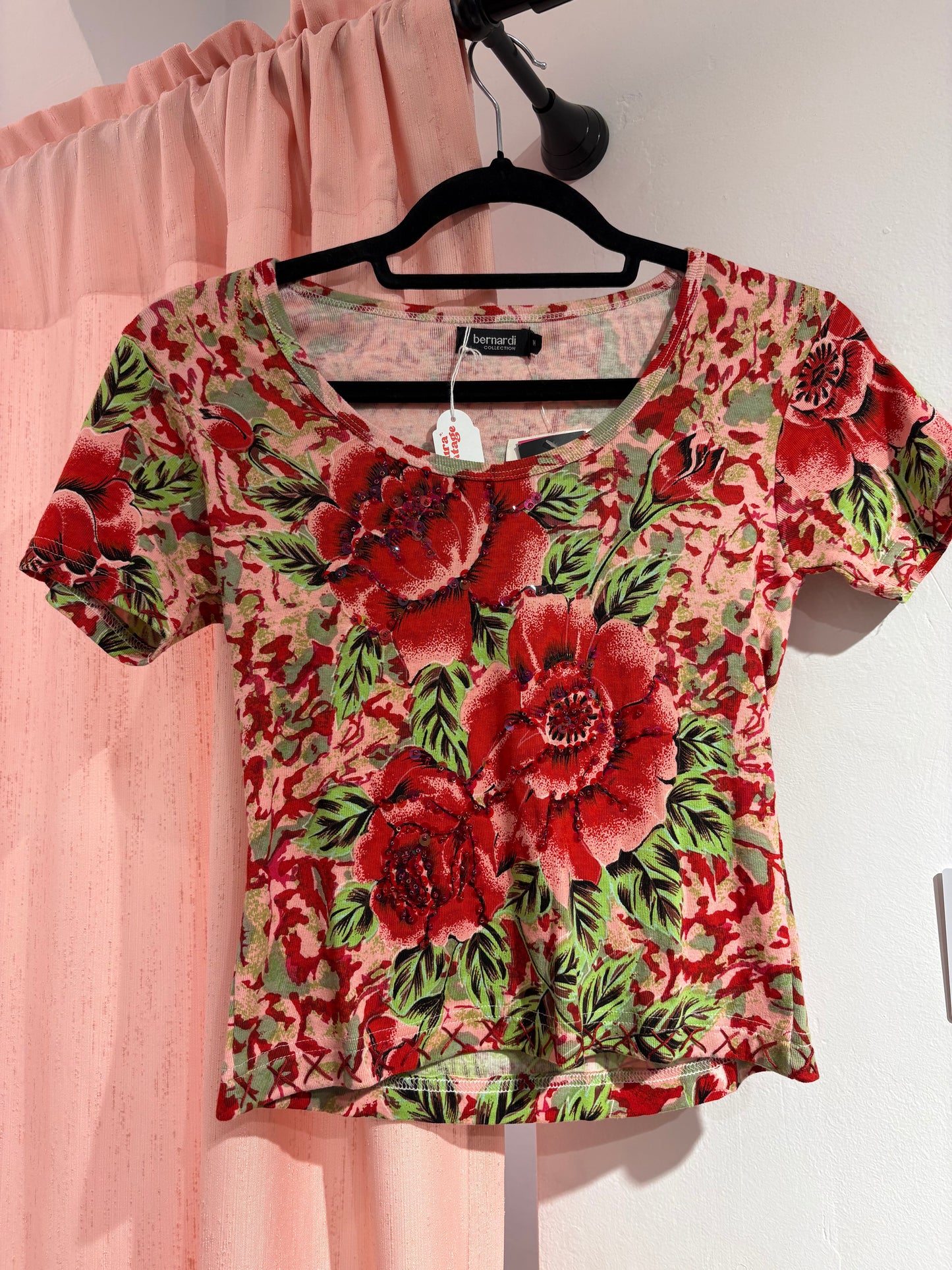 Vivid deadstock top with roses (M)