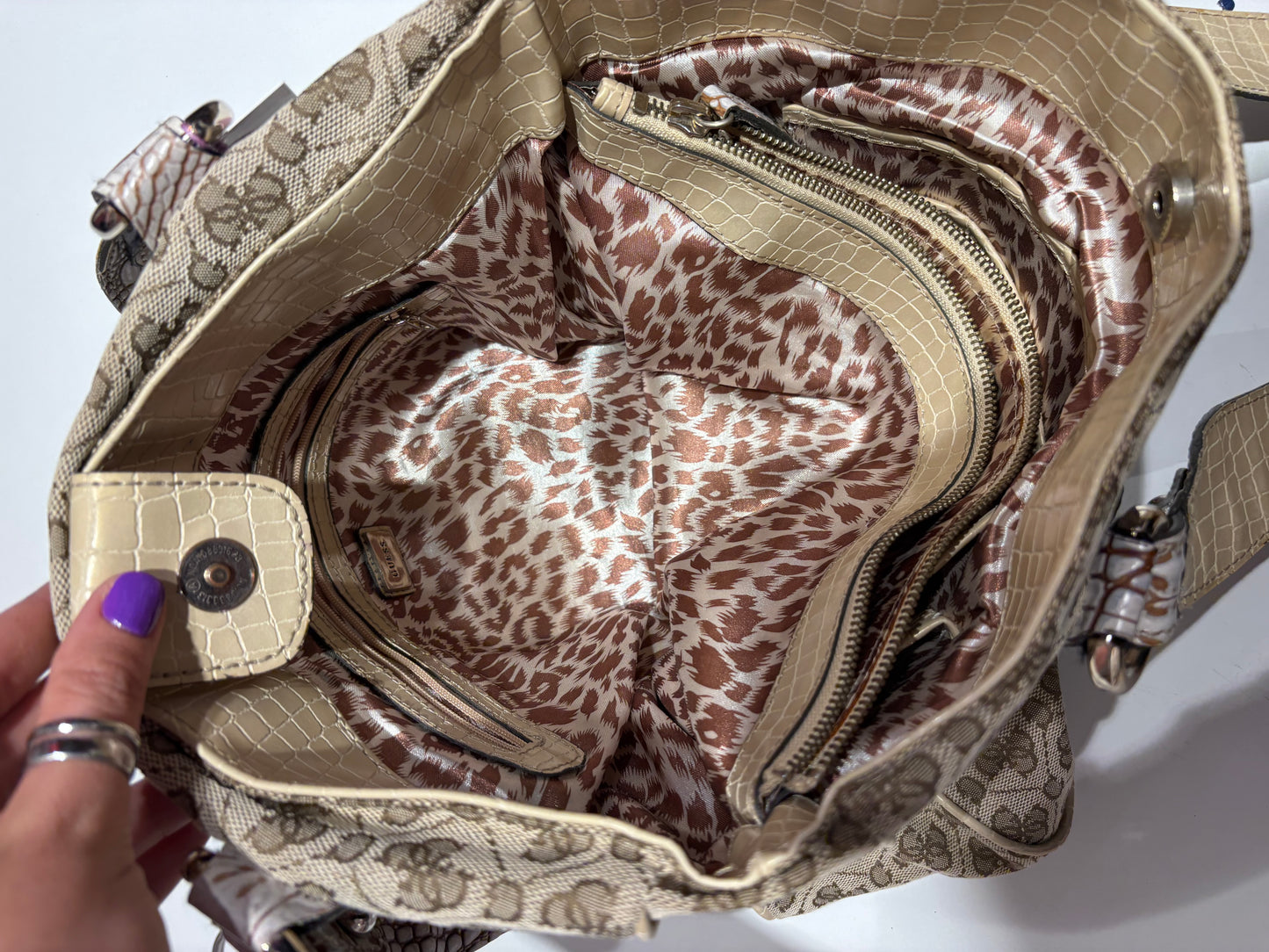 Incredible vintage Guess bag