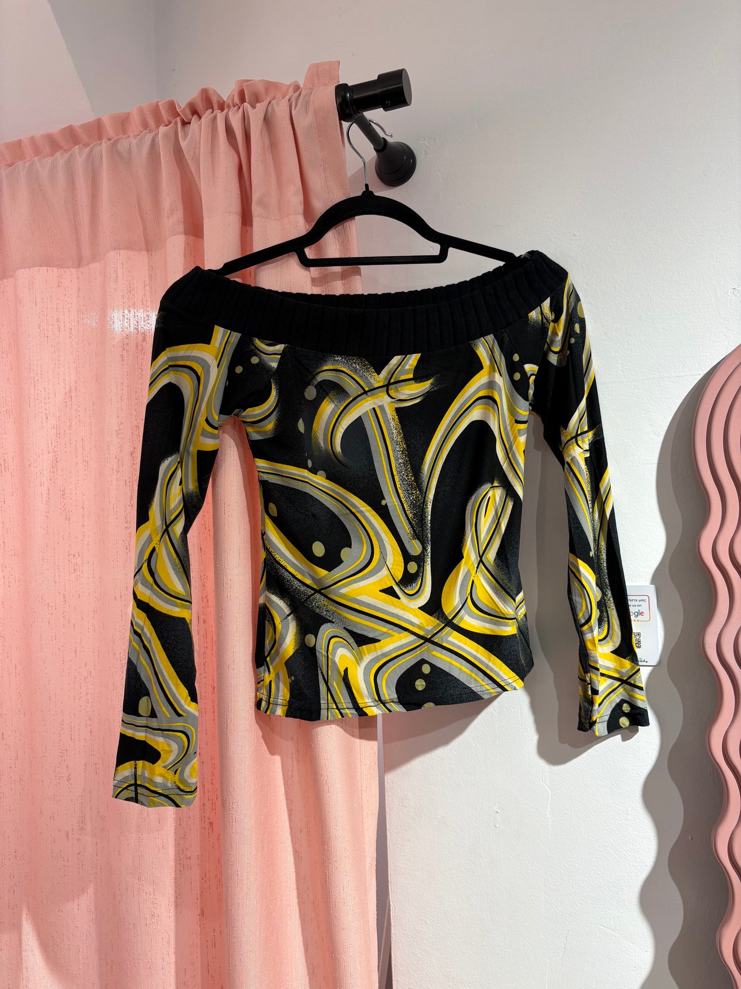 Y2k off-shoulder top with abstract yellow/black swirl print (S/M)