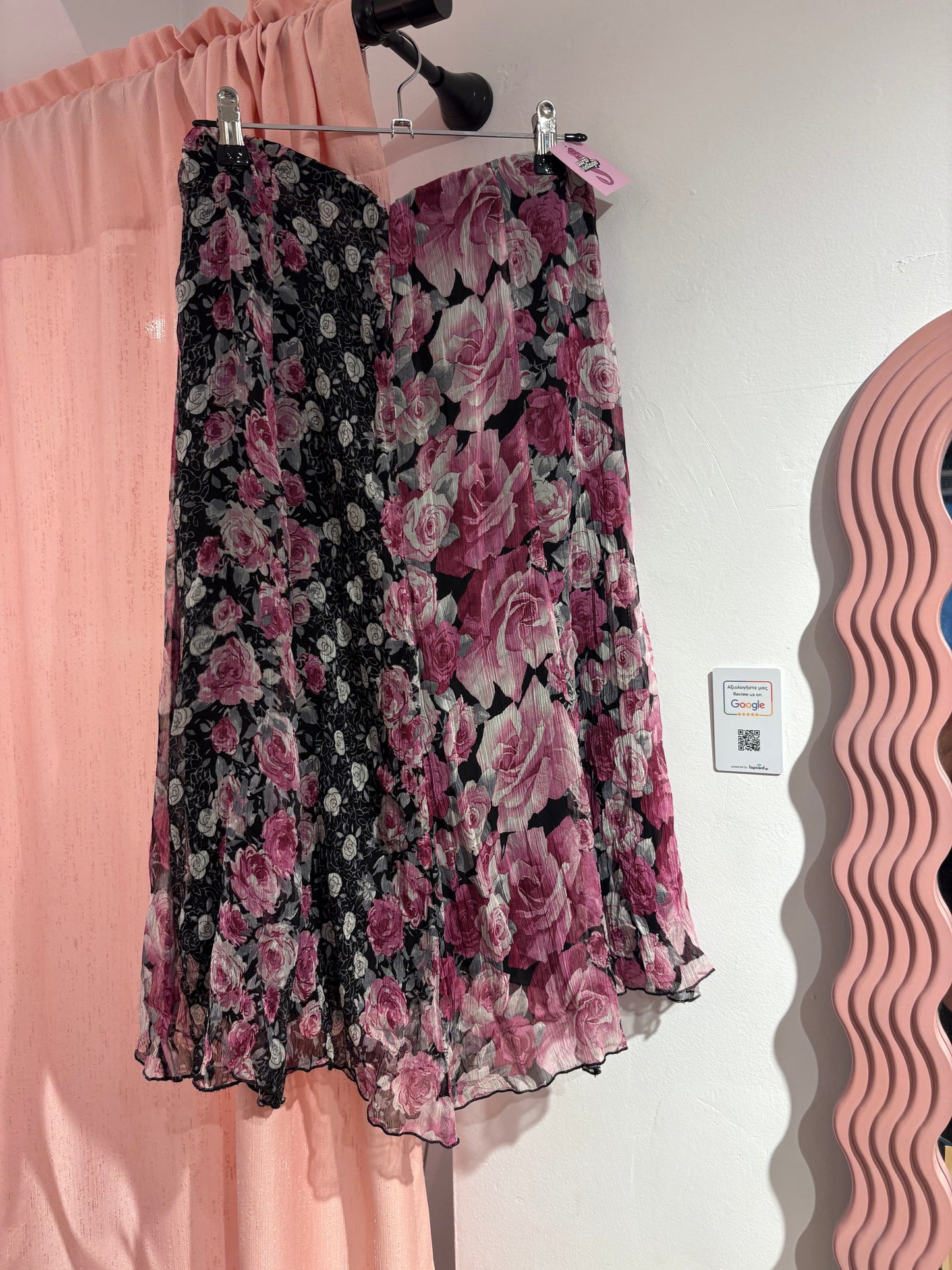 Super cute midi floral skirt (M)
