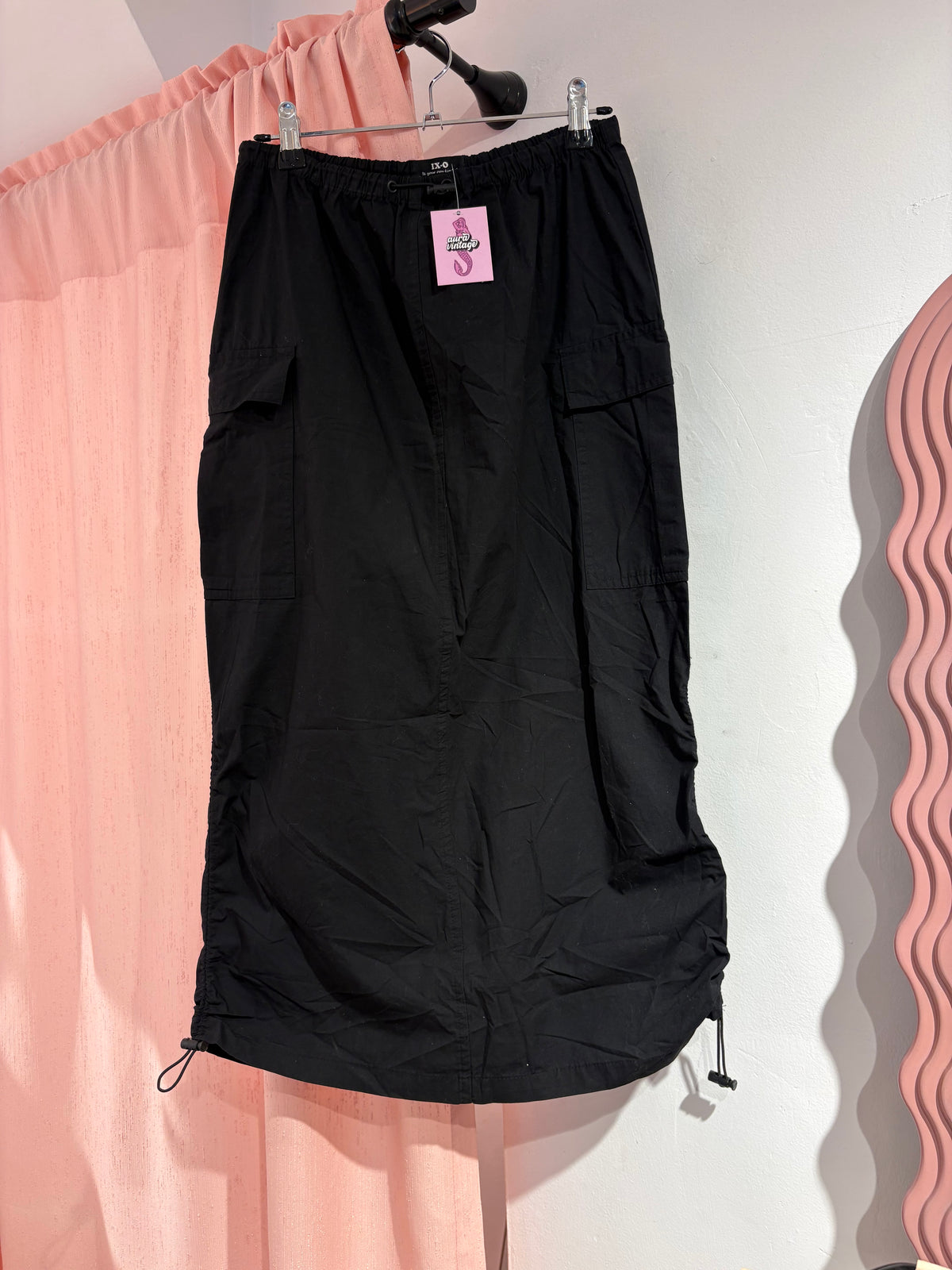 Black midi skirt (XS)