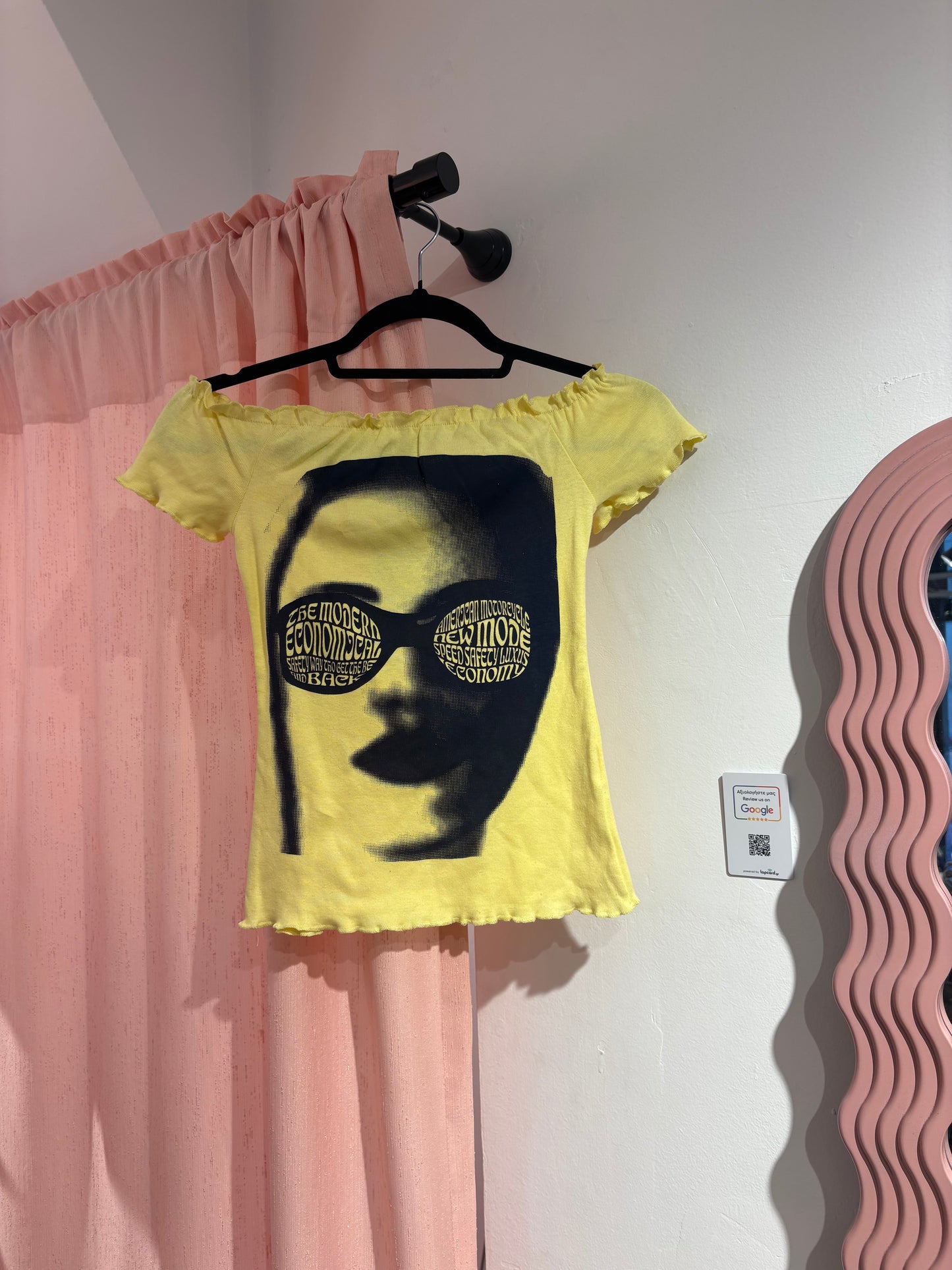 Off-shoulder cute true y2k top (S/M)