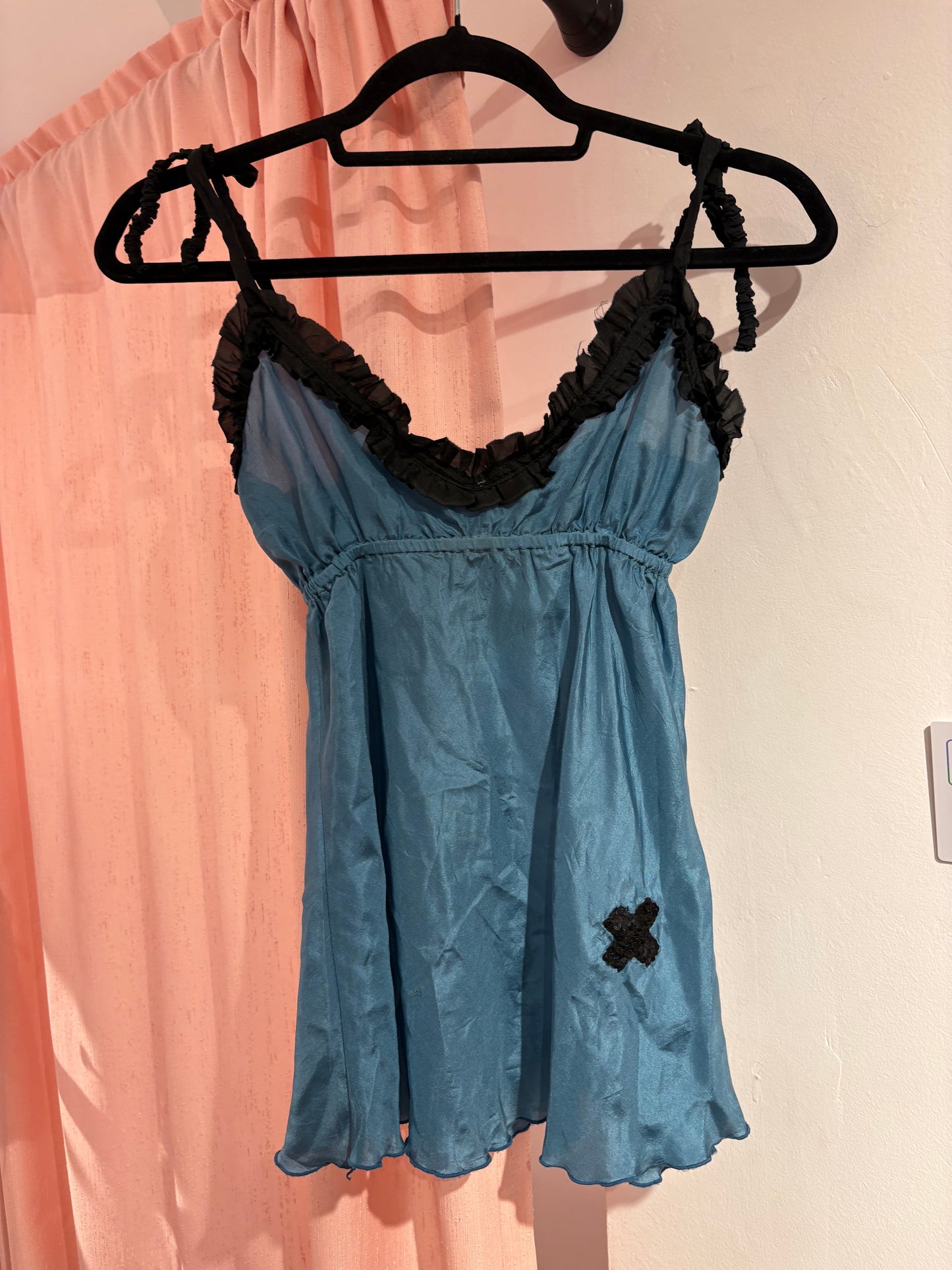 Incredible 100% satin lingerie top with sequin detail (M)