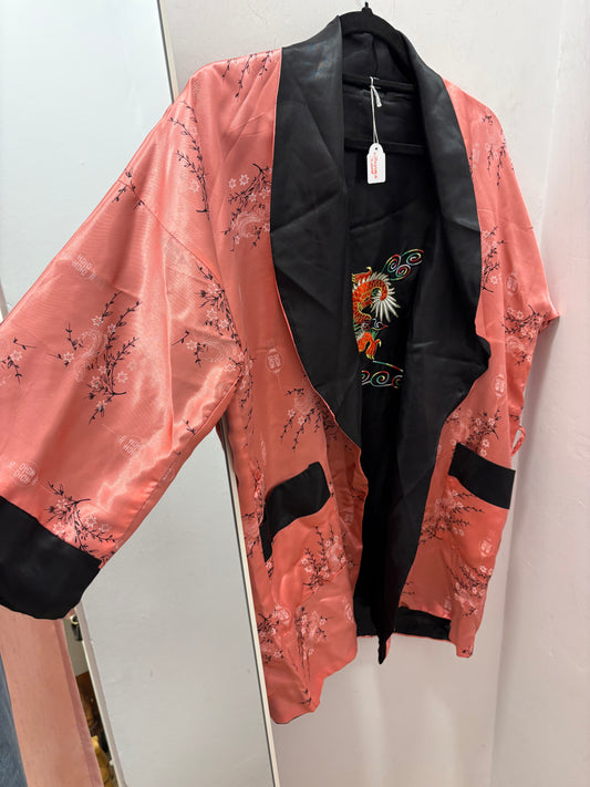 Short salmon-pink stunning kimono with inside dragon detail (L)