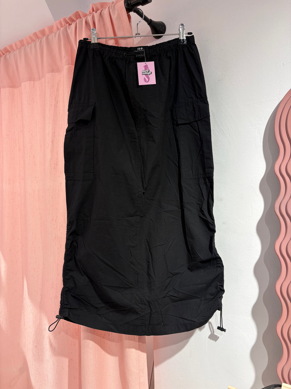 Black midi skirt (XS)