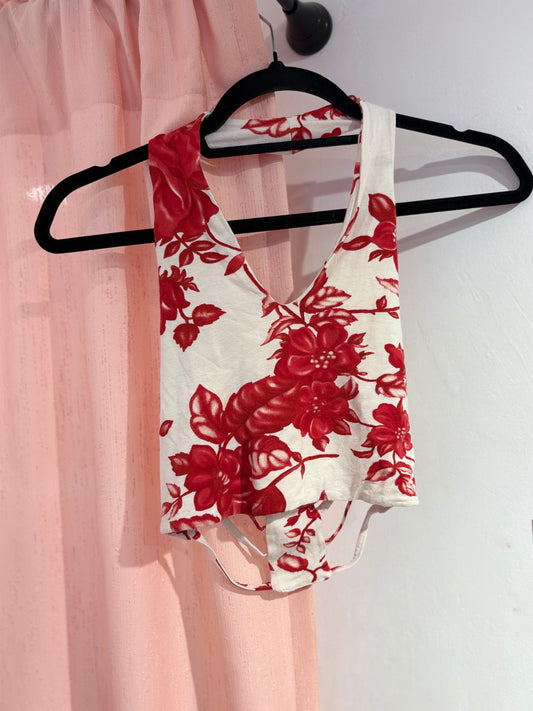 Beautiful floral v-neck top (M)