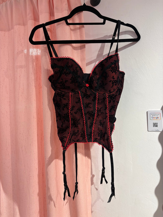 Pretty black corset with black velvet details and red elements (80C)