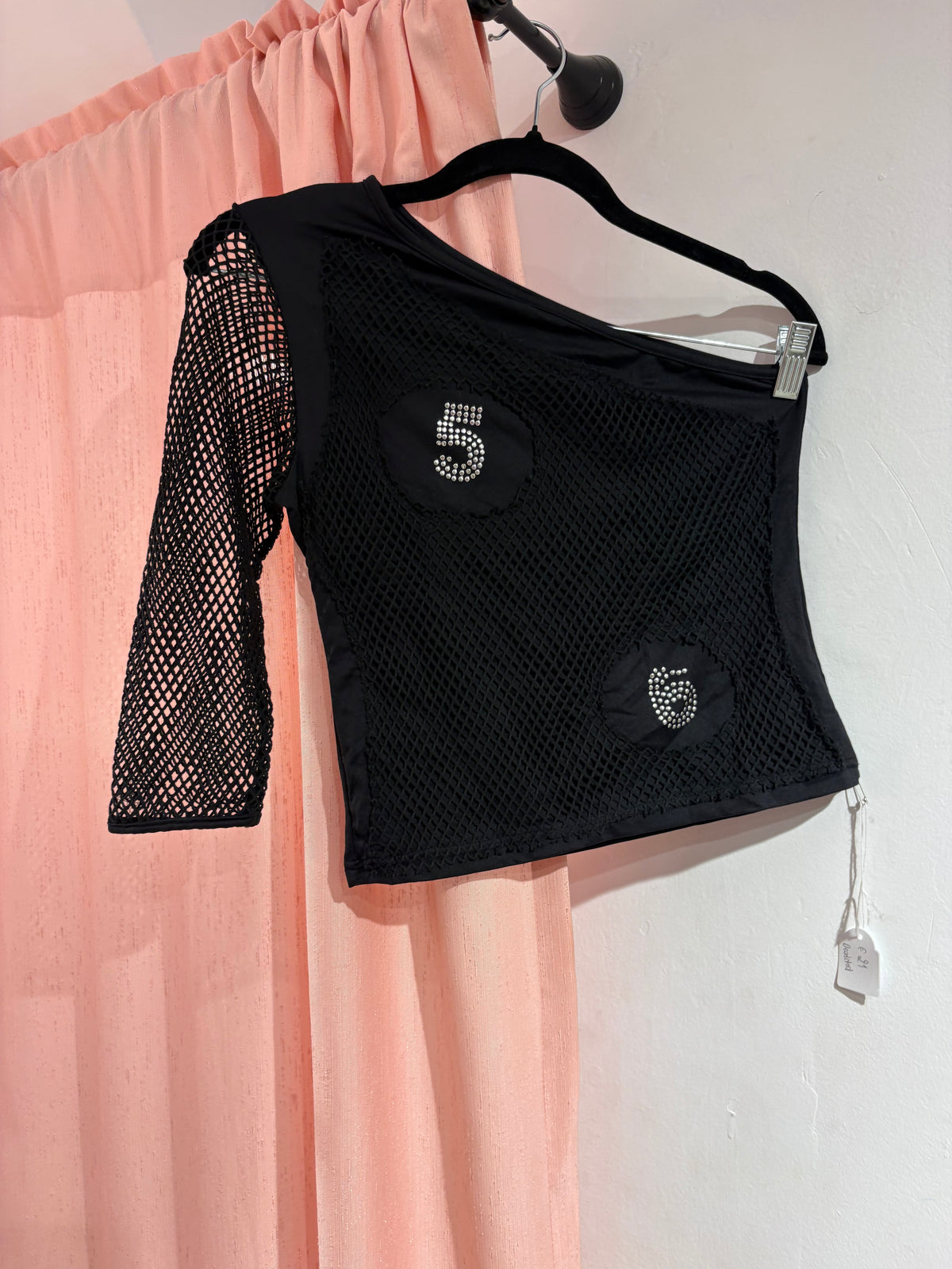 Super cool one shoulder y2k top fishnet sleeve (M-L)