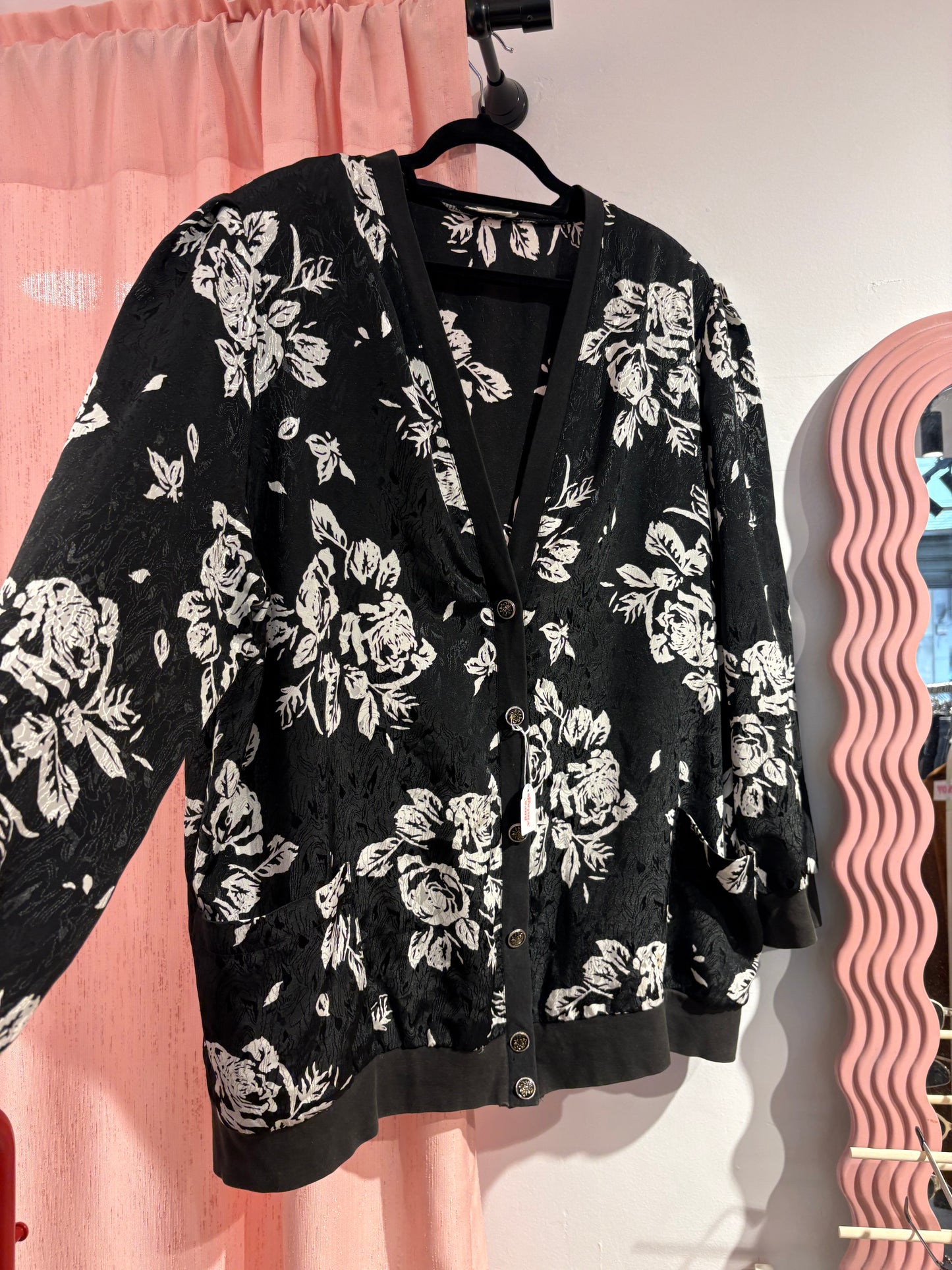 Super unique kimono-style button-up shirt with incredible buttons (fits M-L)