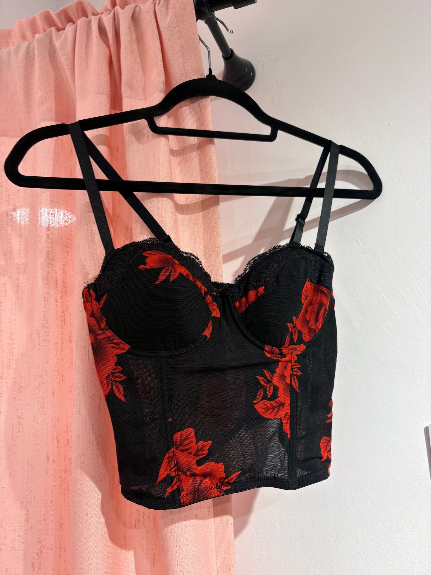 Black corset with vivid red flowers (S-M / 75B)