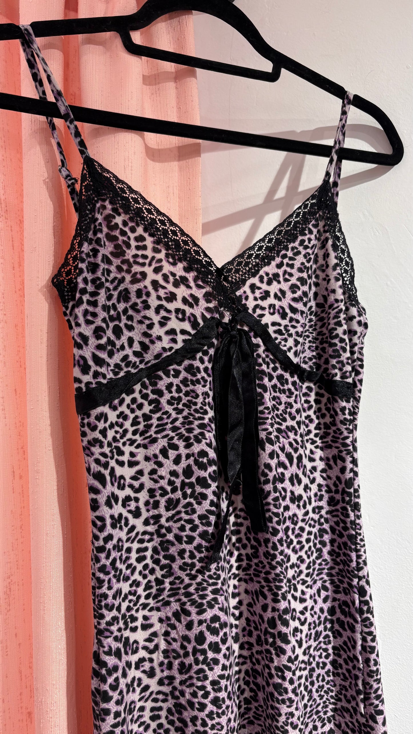 Beautiful leopard purple/black patterned dress (M)