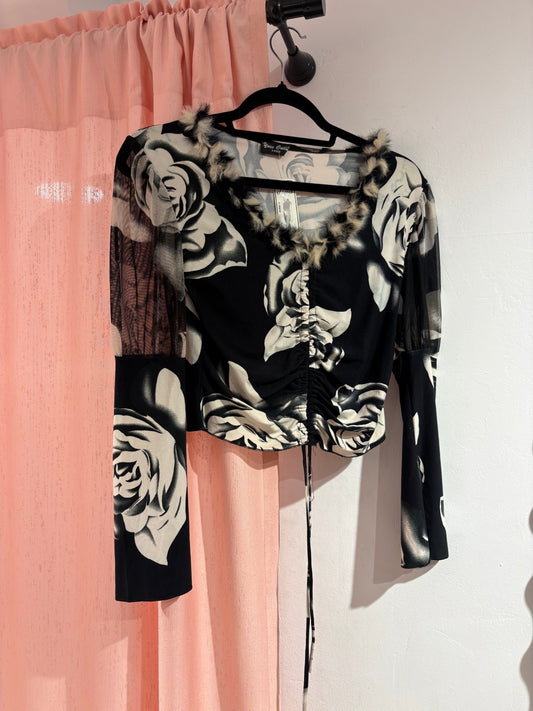 Super cool y2k long sleeve top with feathers & mesh details (M)